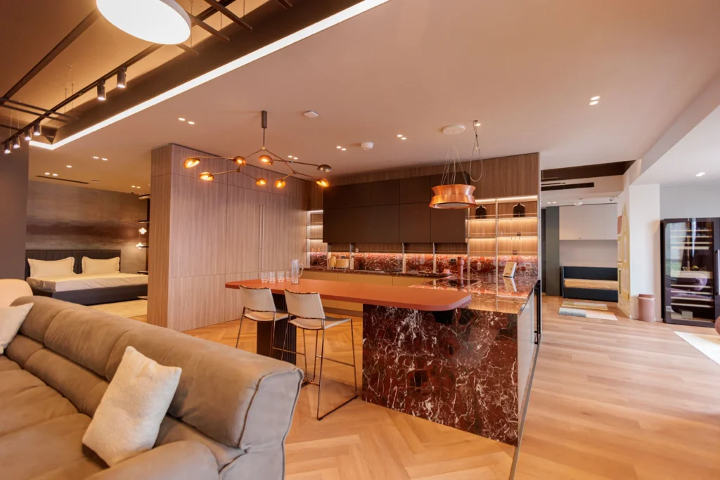 Dhomë ndenje me island mermeri të kuq, Showroom Tiranë